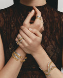 <em>Jewellery that decorates you better than any tree.</em>